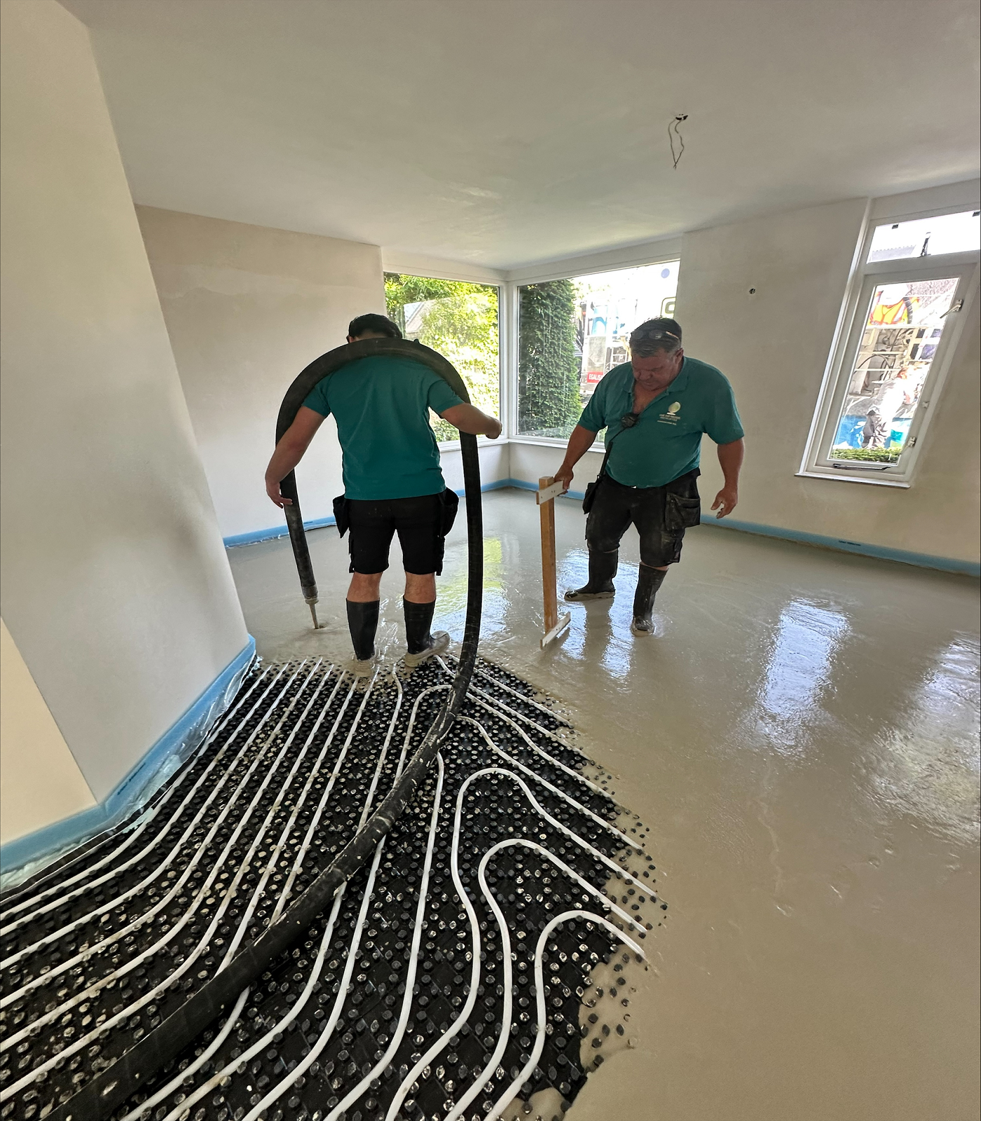 Vloerverwarming met lage opbouwhoogte in renovatievloer